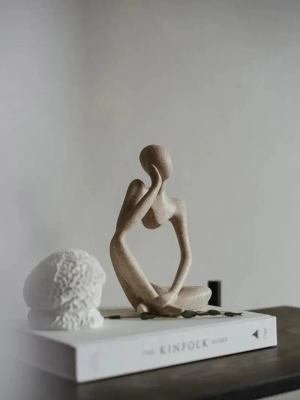 Plyoโข | Abstracte Mannetjes Sculptuur